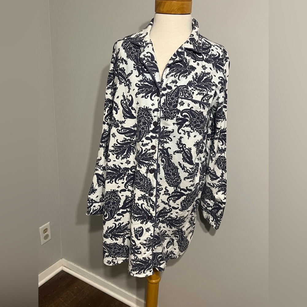 Tommy Bahama Navy and White Paisley sleep shirt